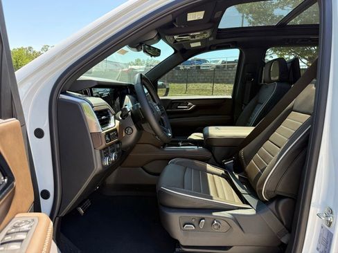 New 2026 GMC Yukon XL Denali Ultimate w/ LPO, Illumination Package AWD/4WD image 20