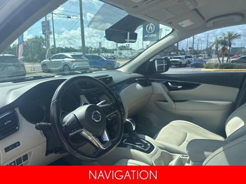 Used 2019 Nissan Rogue Sport SL FWD image 13
