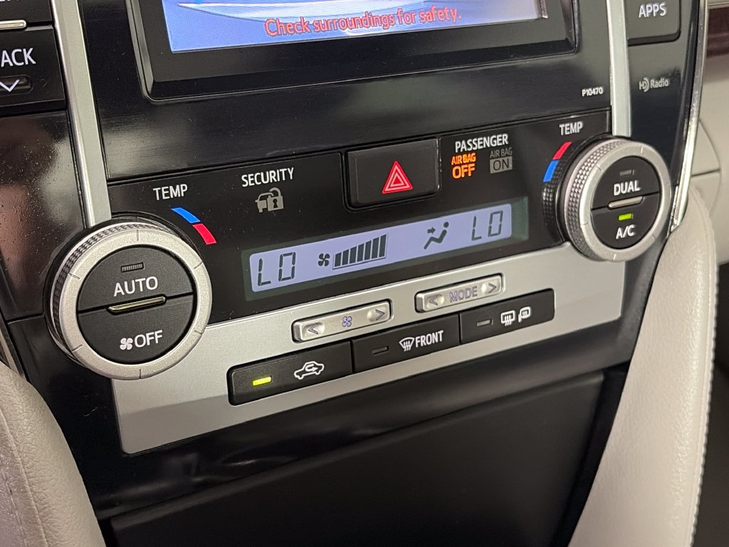 Used 2013 Toyota Camry XLE w/ Convenience Pkg FWD image 21