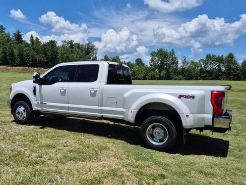 Used 2017 Ford F350 Lariat w/ Lariat Ultimate Package image 4