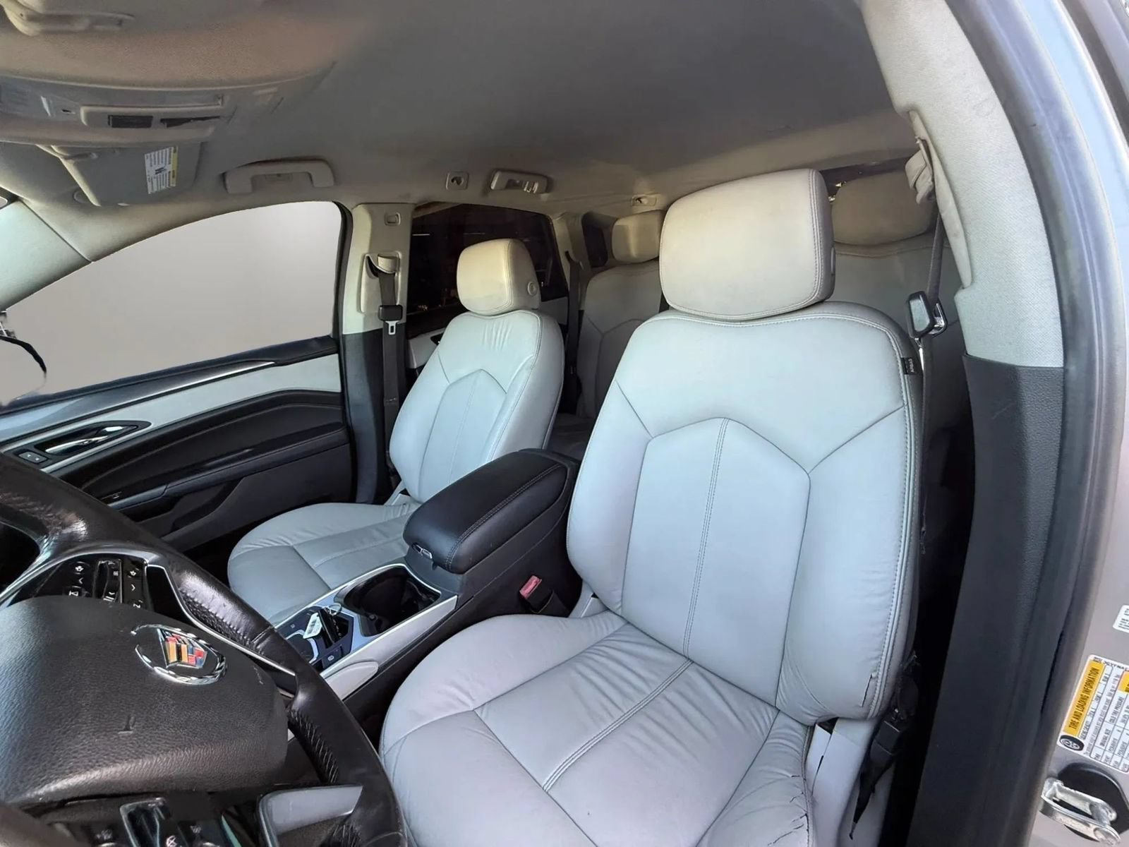 Used 2015 Cadillac SRX FWD image 18