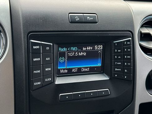 Used 2013 Ford F150 XLT w/ Luxury Equipment Group image 17