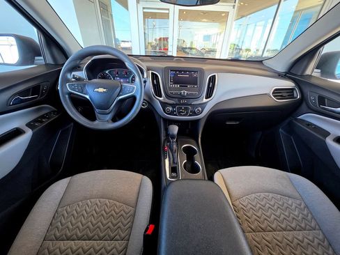 Used 2022 Chevrolet Equinox LS w/ LS Convenience Package AWD/4WD image 14