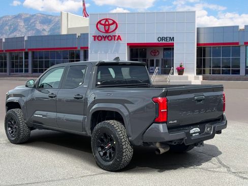 Used 2024 Toyota Tacoma SR5 AWD/4WD image 5