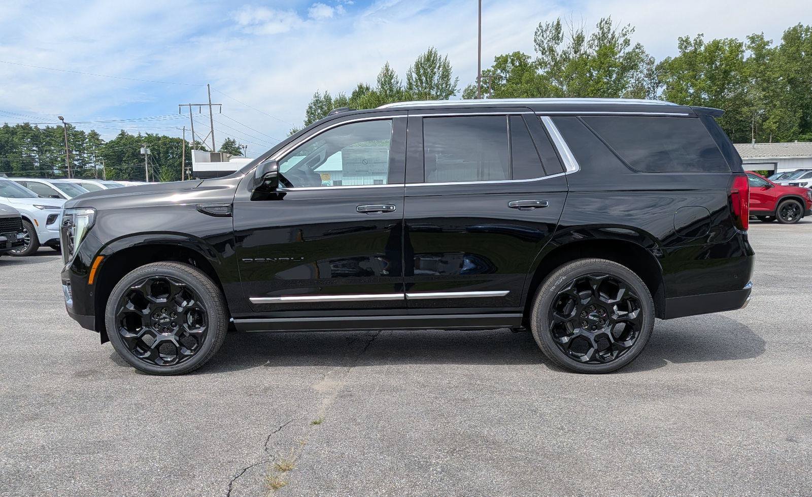 New 2026 GMC Yukon Denali w/ Denali Reserve Package AWD/4WD image 53