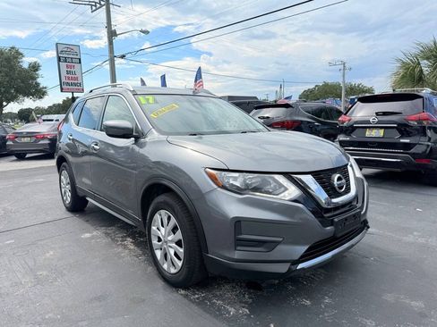 Used 2017 Nissan Rogue S w/ S Appearance Package AWD/4WD image 1