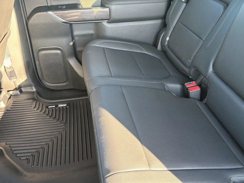 Used 2019 Chevrolet Silverado 1500 LTZ w/ LTZ Premium Package AWD/4WD image 41