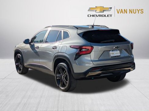 Used 2024 Chevrolet Trax ACTIV FWD image 7