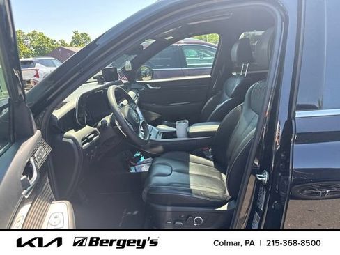 Used 2025 Hyundai Palisade Calligraphy AWD/4WD image 9