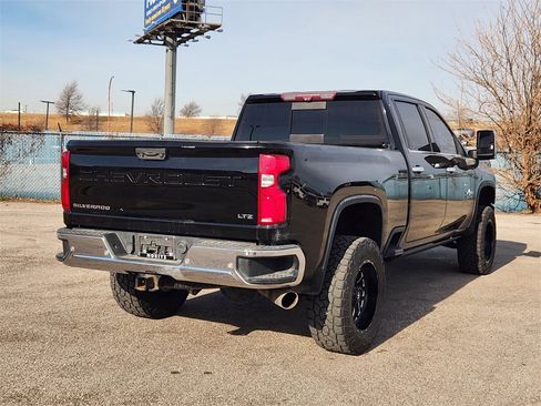 Used 2020 Chevrolet Silverado 2500 LTZ w/ LTZ Texas Edition image 4