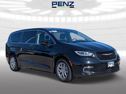 Used 2024 Chrysler Pacifica Touring-L