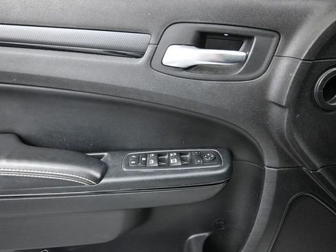 Used 2016 Chrysler 300 S image 26