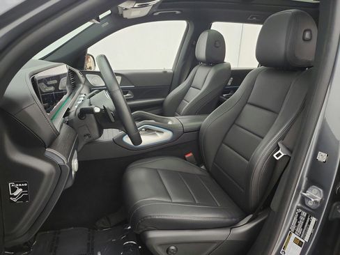 Used 2020 Mercedes-Benz GLS 450 4MATIC image 16