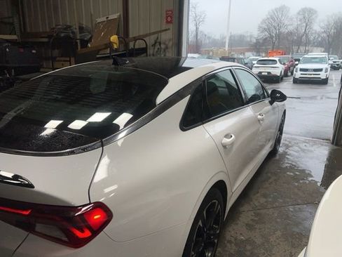 Used 2023 Kia K5 GT-Line image 4