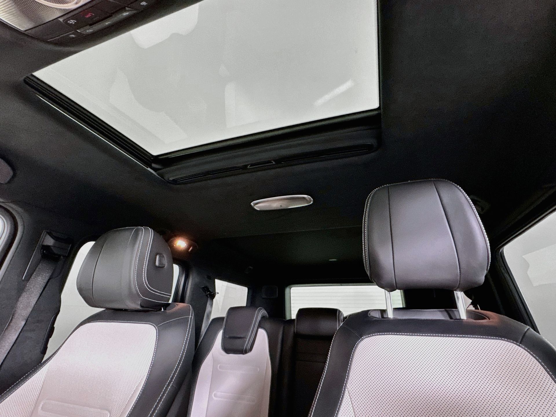New 2027 Mercedes-Benz G 580 e image 24