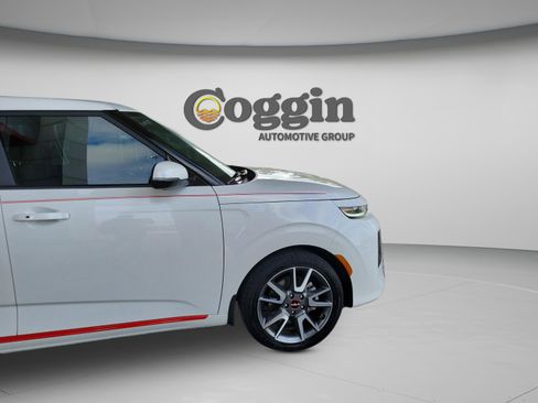 Used 2022 Kia Soul Turbo image 32