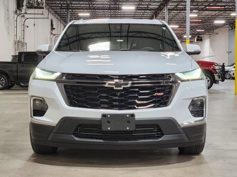 Used 2023 Chevrolet Traverse RS image 2