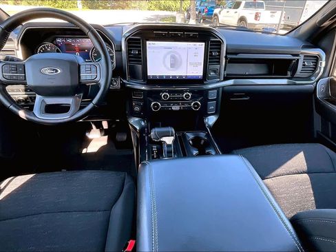 Certified 2022 Ford F150 XLT w/ Equipment Group 302A High image 16