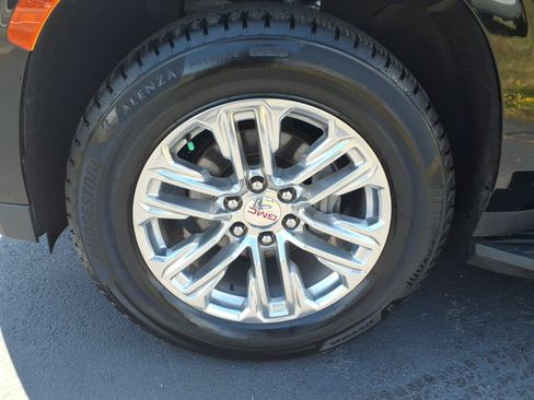 Used 2021 GMC Yukon SLE w/ Gmc Pro Safety Plus Package AWD/4WD image 10
