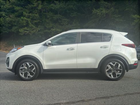Used 2021 Kia Sportage EX AWD/4WD image 8