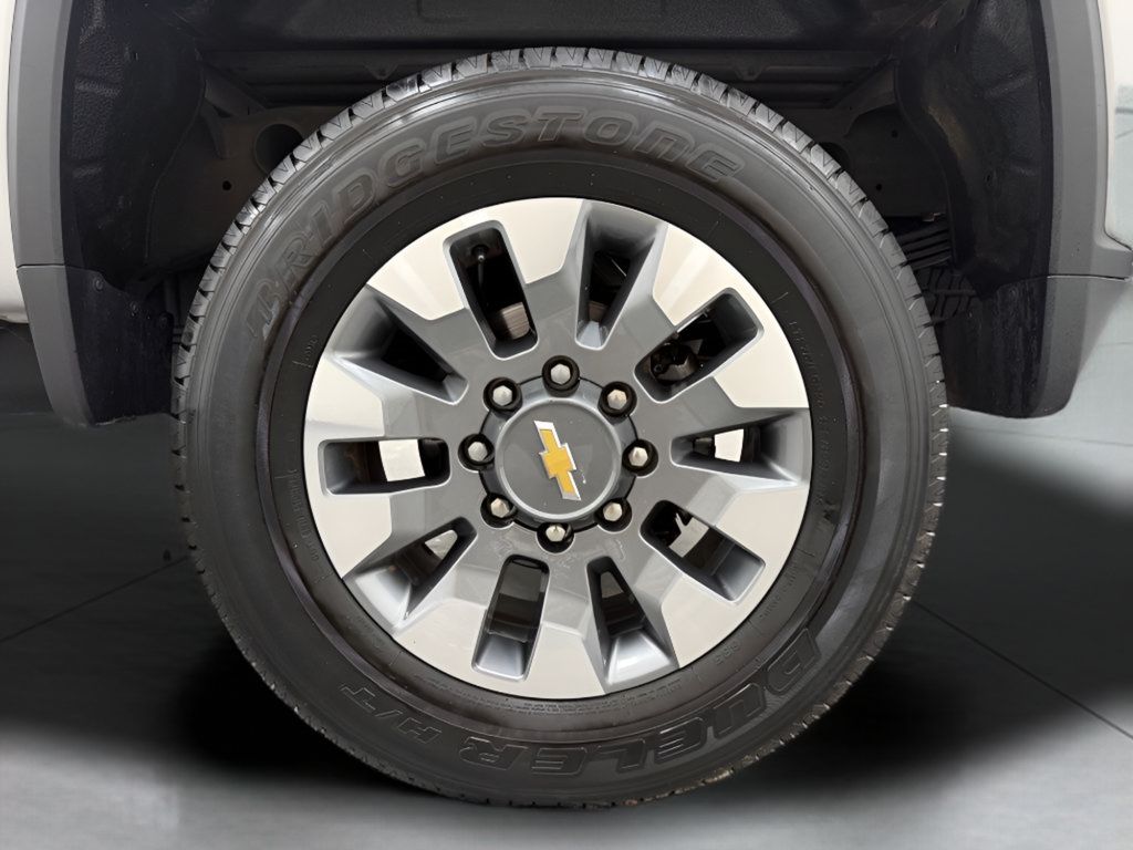 Used 2022 Chevrolet Silverado 2500 Custom w/ Custom Value Package AWD/4WD image 27