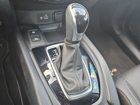 Used 2022 Nissan Rogue Sport SL image 21