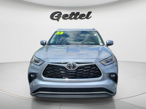 Used 2023 Toyota Highlander Limited image 16