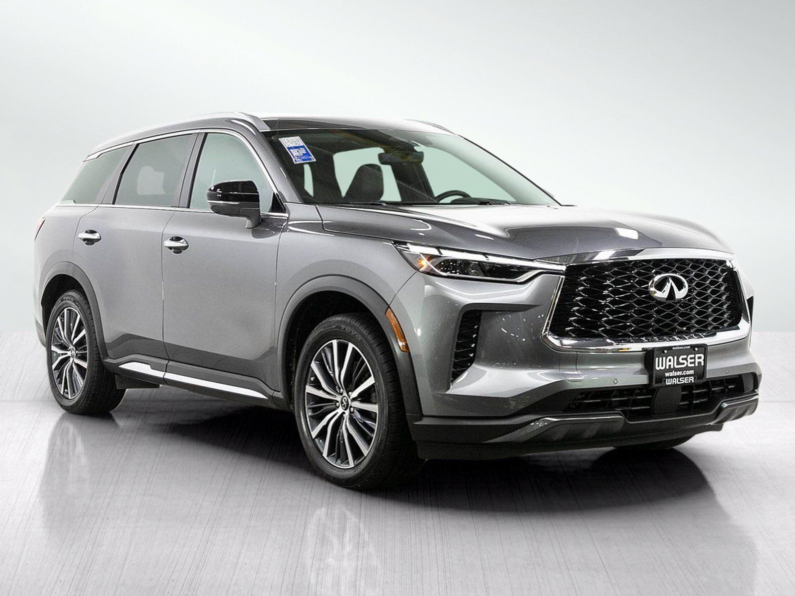 Used 2023 INFINITI QX60 Sensory AWD/4WD image 7