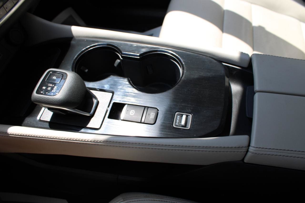 Used 2023 Nissan Rogue SL w/ SL Premium Package FWD image 34