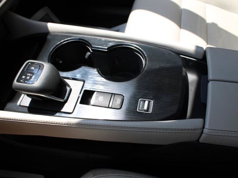 Used 2023 Nissan Rogue SL w/ SL Premium Package FWD image 34