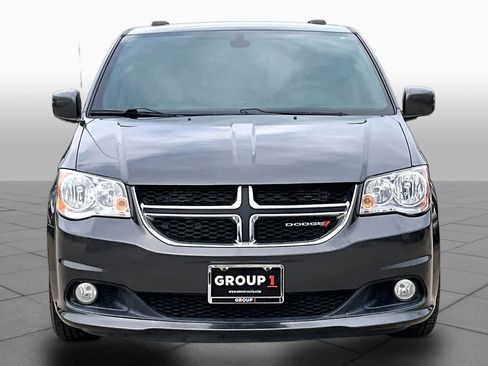 Used 2020 Dodge Grand Caravan SXT FWD image 4