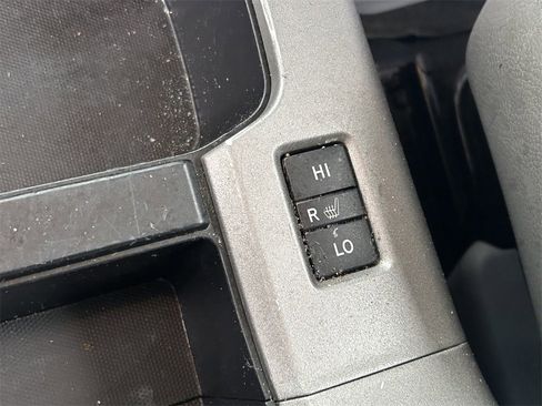 Used 2015 Toyota Sequoia Platinum image 30