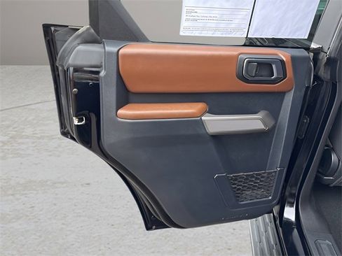 Used 2023 Ford Bronco Outer Banks image 17