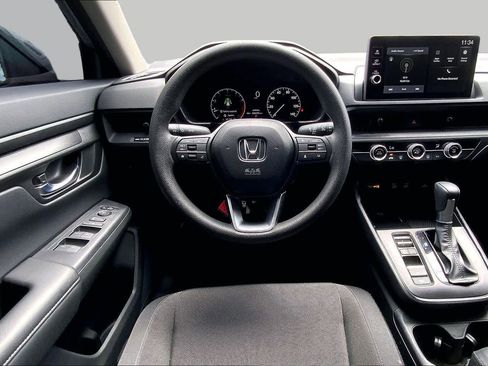 Used 2026 Honda CR-V LX image 5