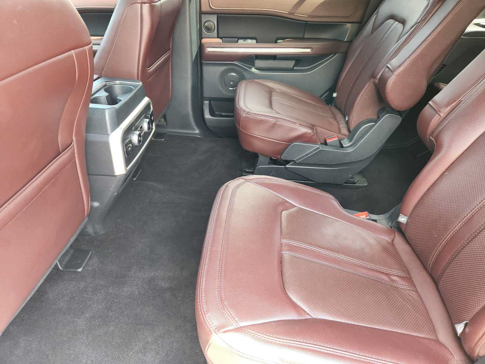 Used 2022 Ford Expedition Limited RWD image 30