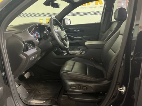 Used 2024 Chevrolet Traverse RS w/ LPO, Floor Liner Package AWD/4WD image 12