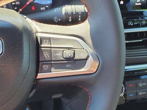 Used 2026 Jeep Compass Trailhawk AWD/4WD image 13