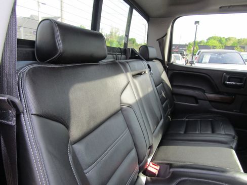 Used 2017 GMC Sierra 1500 Denali AWD/4WD image 17