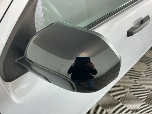 Used 2025 Ford Maverick XLT w/ XLT Luxury Package image 11