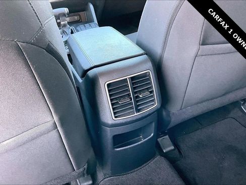 Used 2024 Kia Sportage LX image 10