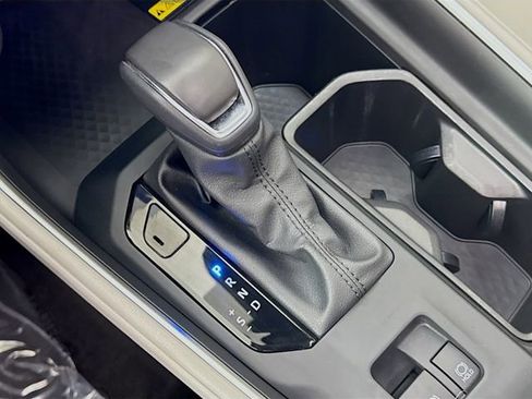 Used 2024 Toyota Grand Highlander XLE image 17