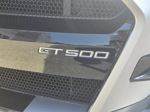 Used 2020 Ford Mustang Shelby GT500 w/ Technology Package RWD image 3