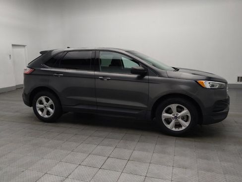 Used 2020 Ford Edge SE image 11
