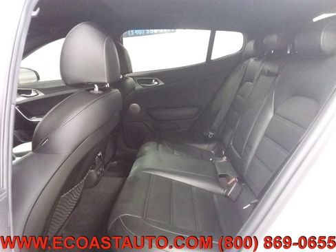 Used 2021 Kia Stinger GT2 image 14