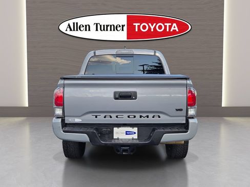 Used 2021 Toyota Tacoma TRD Sport RWD image 8
