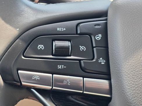 Used 2023 Cadillac XT6 Premium Luxury FWD image 34