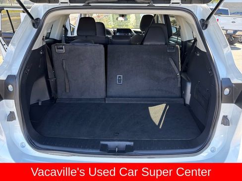 Used 2023 Toyota Highlander L FWD image 23