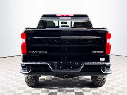 Used 2022 Chevrolet Silverado 1500 ZR2 image 6