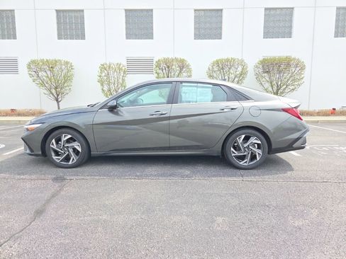 Used 2024 Hyundai Elantra SEL w/ Convenience Package image 6