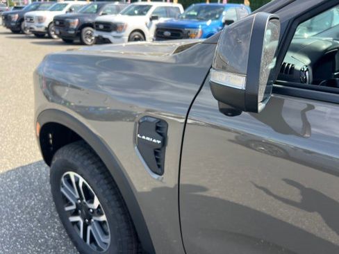 New 2025 Ford Ranger Lariat w/ FX4 Off-Road Package image 27
